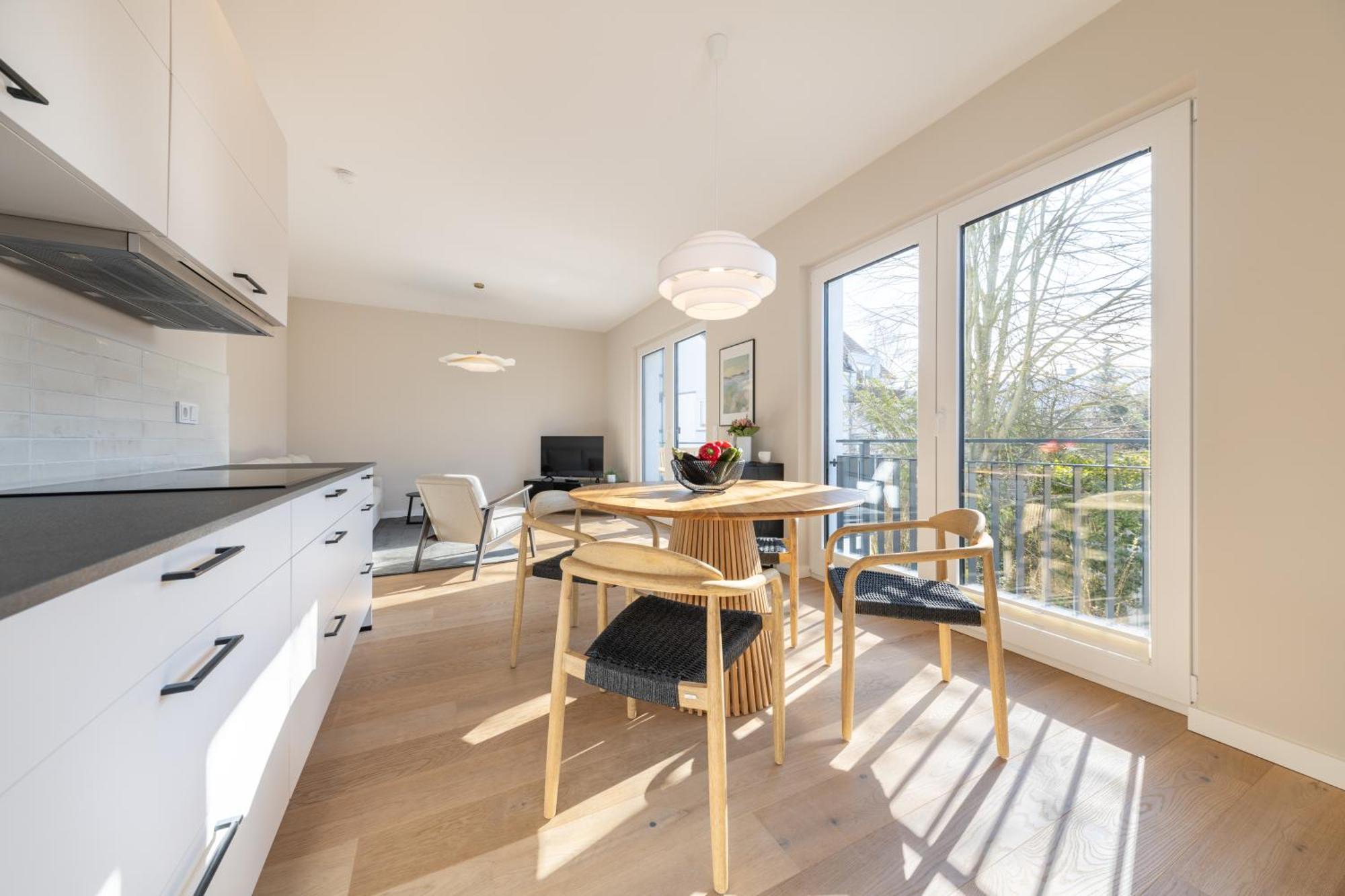 Ferienwohnung Strom Acht - Modern Frisch Inkl Stellplatz, Balkon - 200M Zum Alten Strom รอสต็อค ภายนอก รูปภาพ